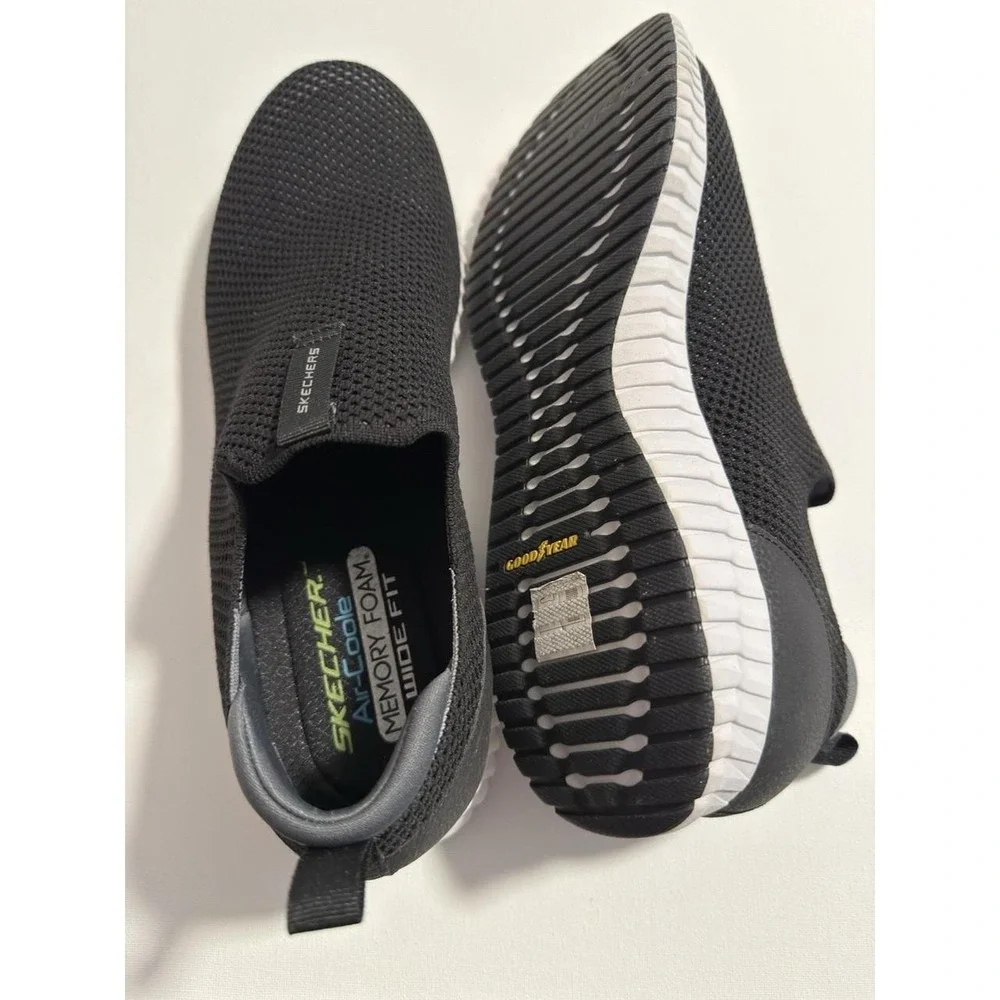 Skechers Men's Wide Fit Machine Washable Black Slip Ons Size 12